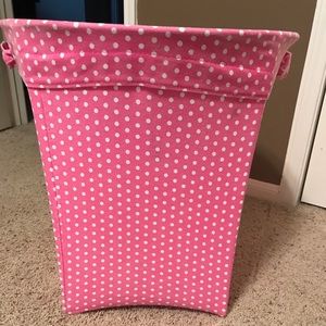 Laundry hamper